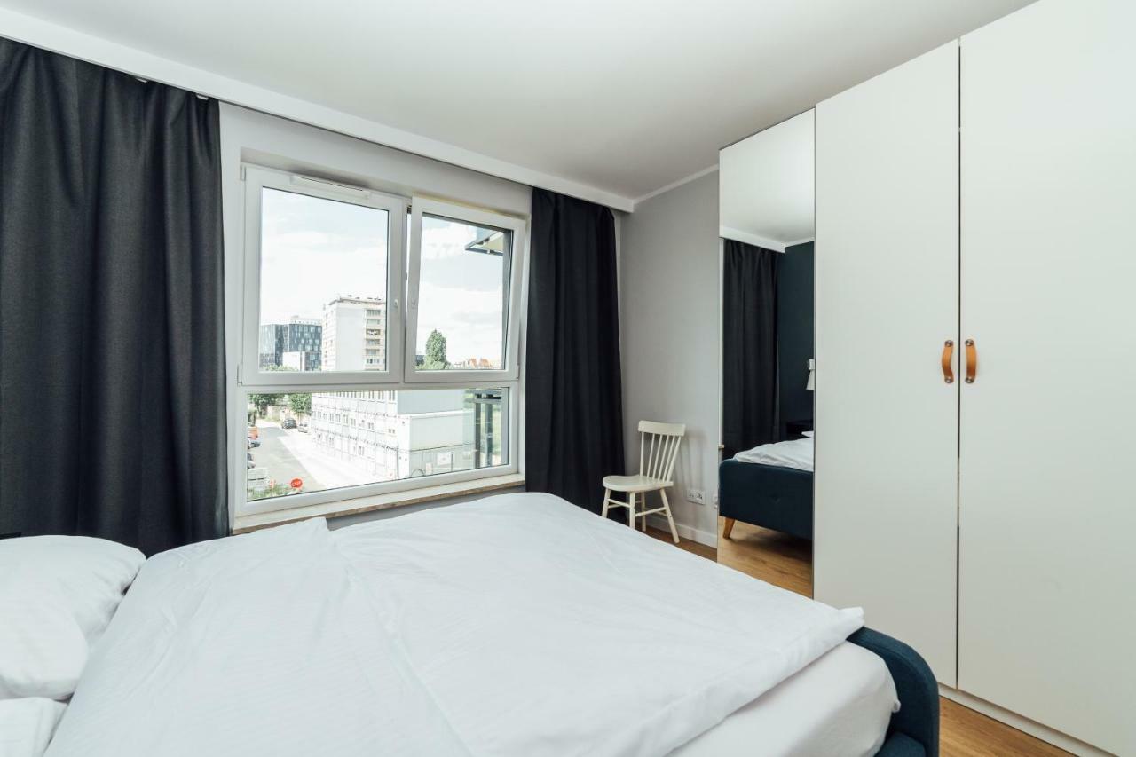 Pobookowane Stocznia Apartments Gdańsk Exterior foto